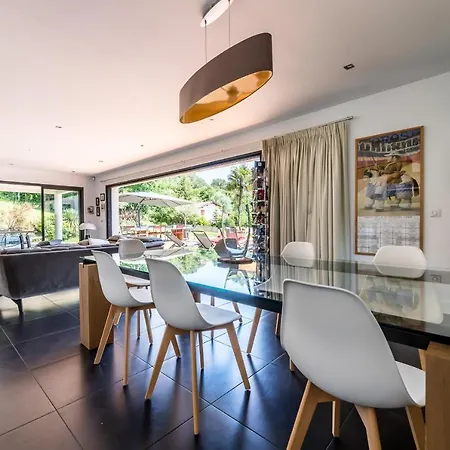 Villa Blue Keyweek Design Villa Close To Biarritz City Center And Beaches ヴィラ